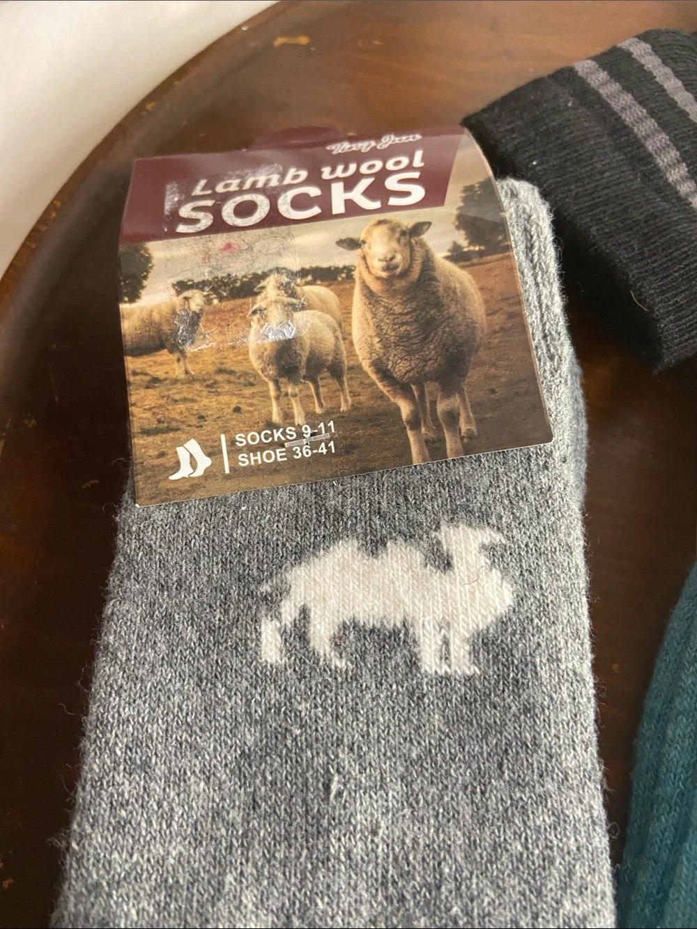 Bombas pack includes